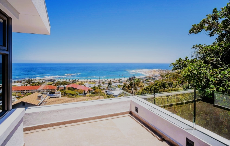 3 Bedroom Property for Sale in Camps Bay Western Cape